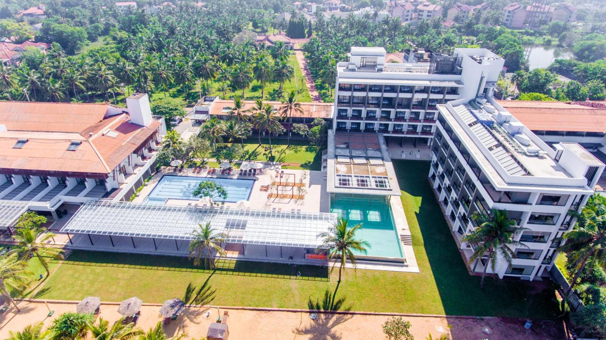 โรงแรมโกลดิ แซนด์ เนกอมโบ ภายนอก รูปภาพ