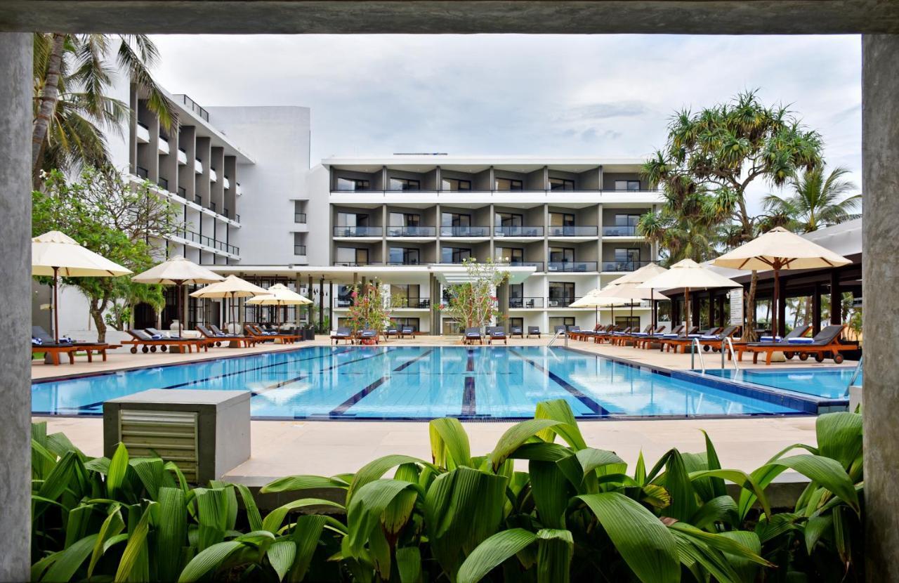 โรงแรมโกลดิ แซนด์ เนกอมโบ ภายนอก รูปภาพ